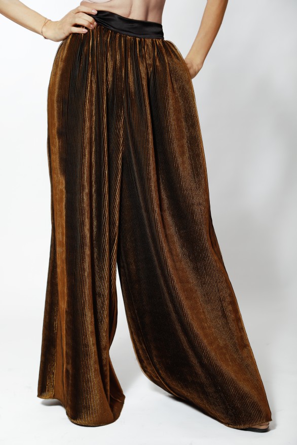 Woolen pants black